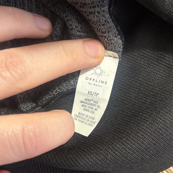 Offline by Aerie ribbed cropped long sleeve workout top - Picture 5 of 7